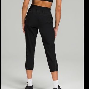 Lululemon Adapted State Hi Rise Cropped Joggers Size 10